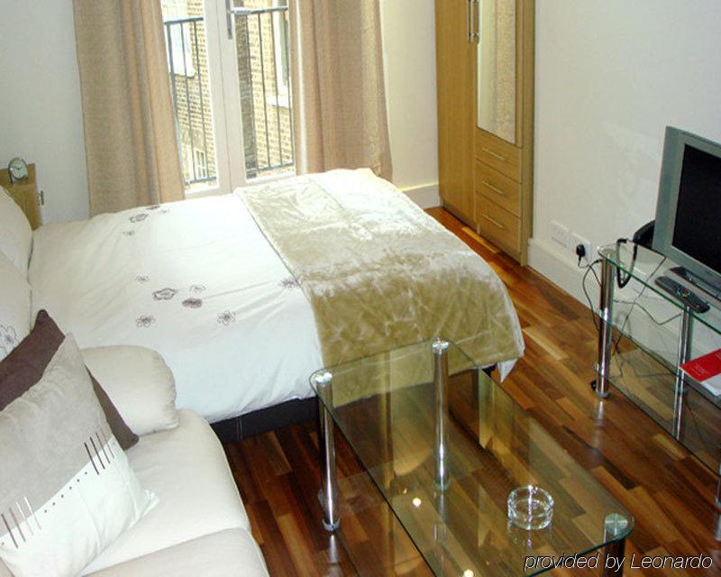 Cheval Harrington Court 4*