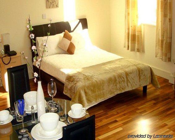 Cheval Harrington Court 4*