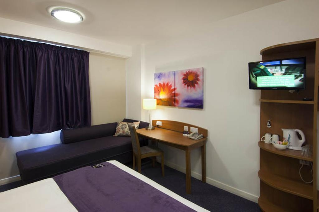 Premier Beckton Hotel