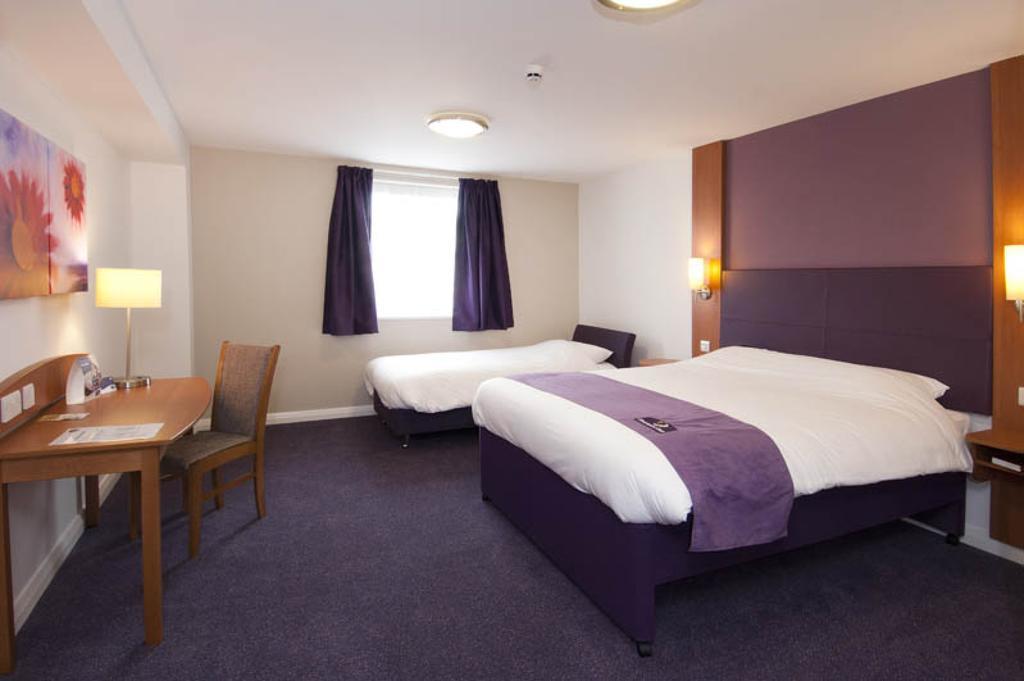 Premier Beckton Hotel 3*