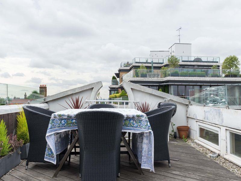 Notting Hill Gardens Apartments