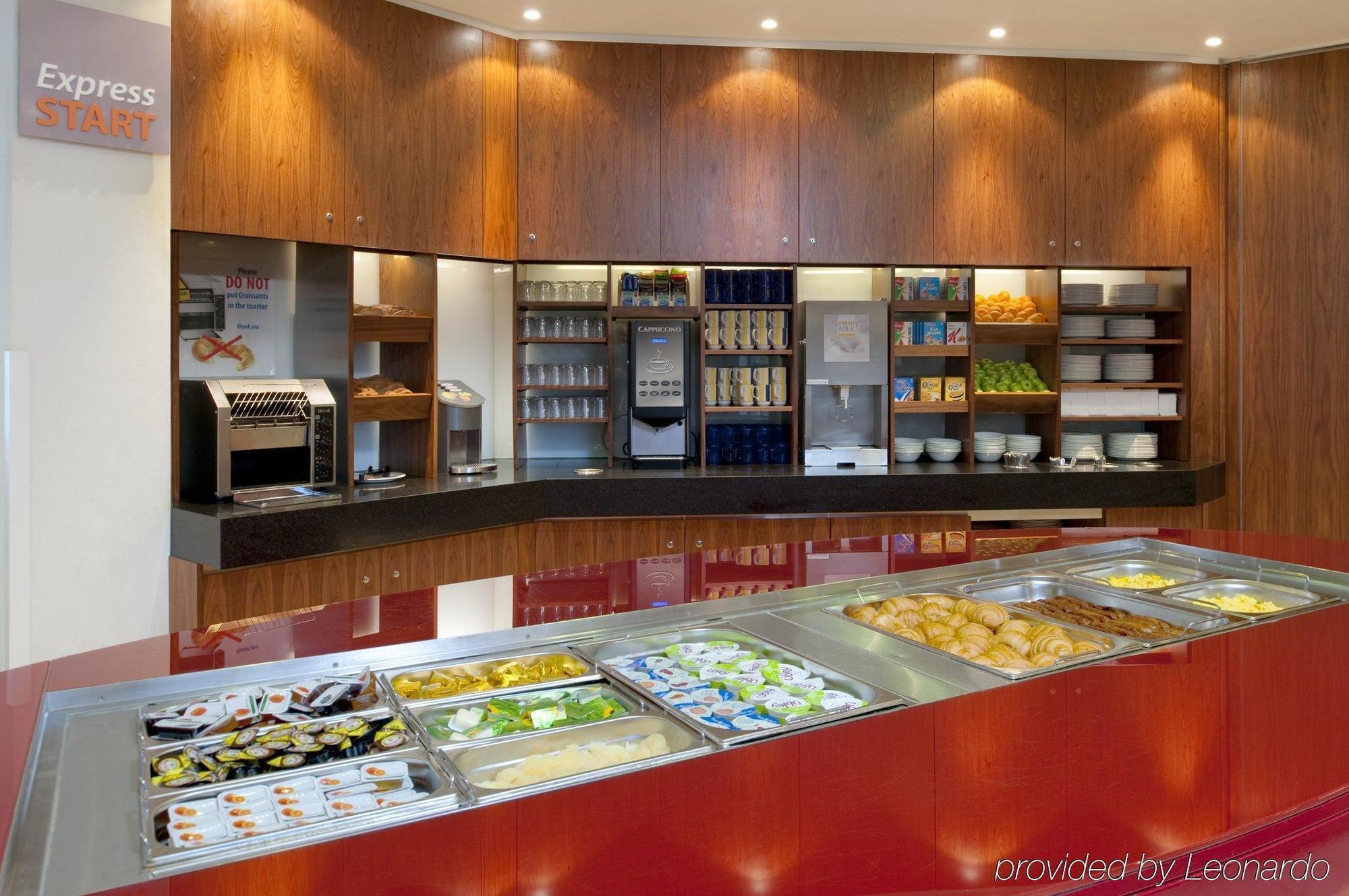 Hotel Holiday Express City, An Ihg