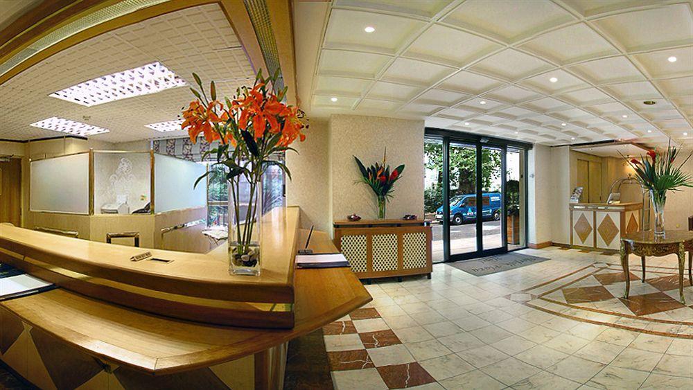 Norfolk Plaza Hotel Londres