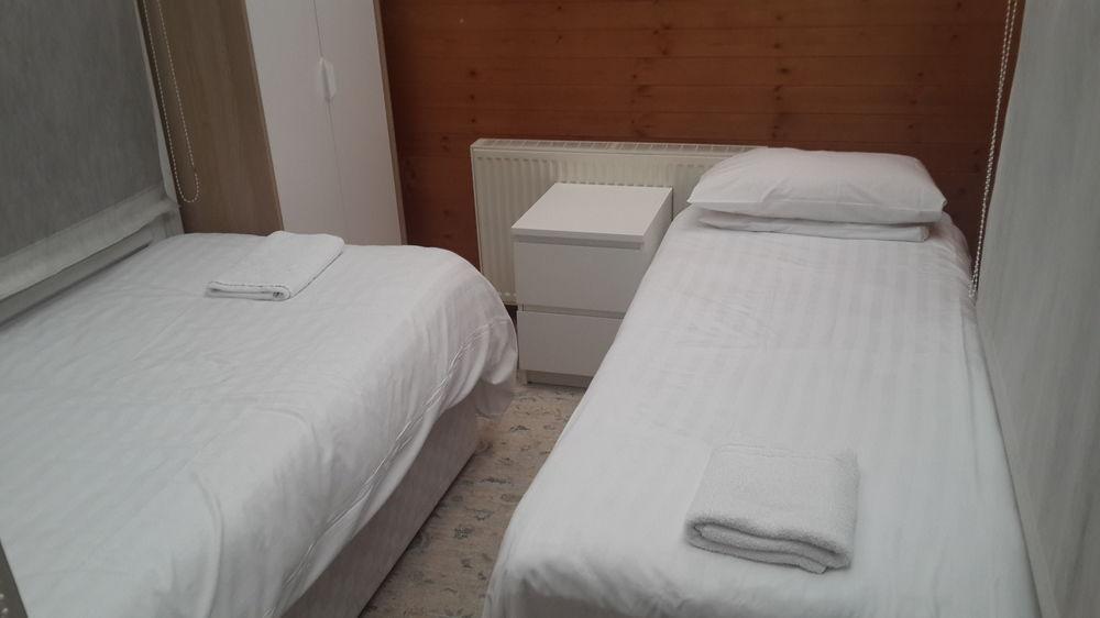 Kensingtoncourt Aparthotel 3*