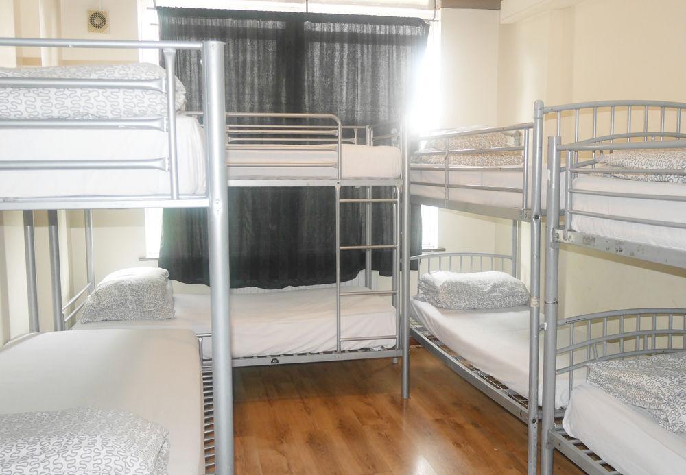 Kensal Backpackers Albergue *