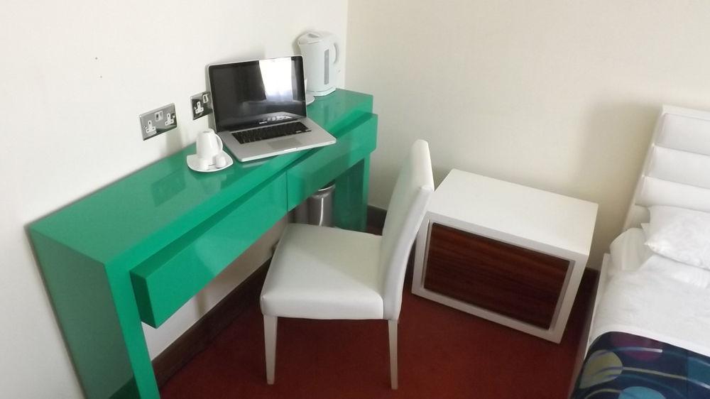 Lih Hotel 2*