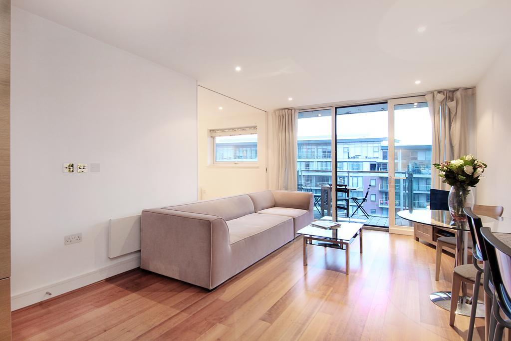 Lifestyle - Chelsea Bridge Londres