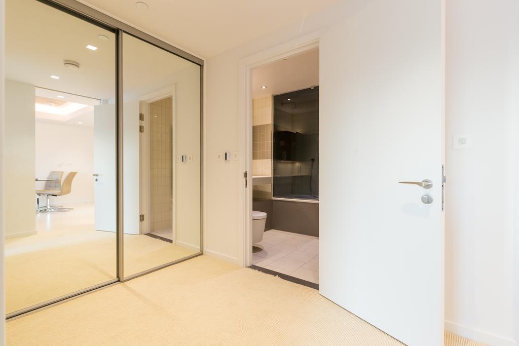Royal Style - 5 Mins Walk To Excel * Londres