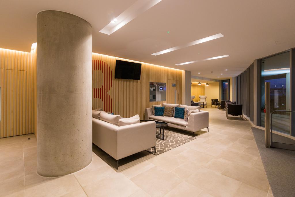 Apartamento Royal Style - 5 Mins Walk To Excel *