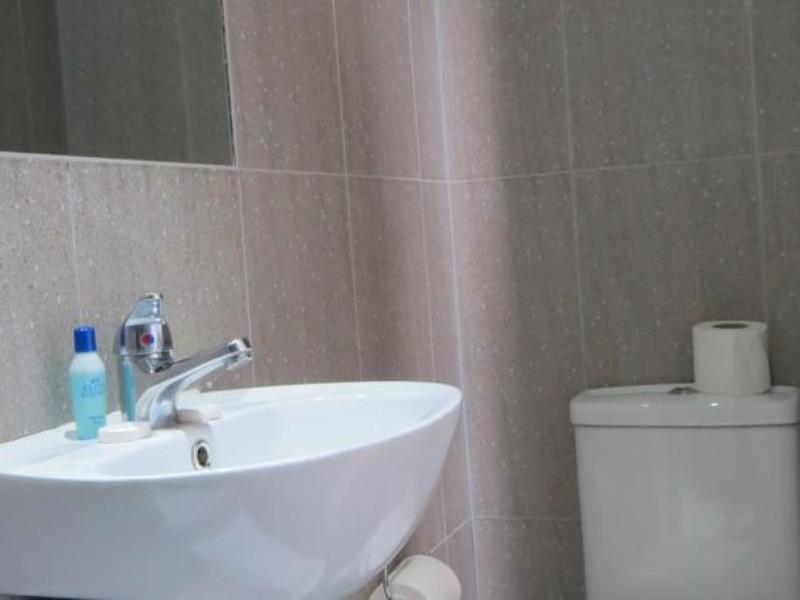 Hostel Abercorn House