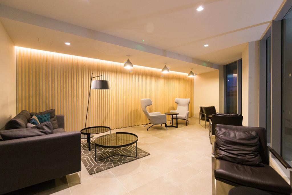 Royal Style - 5 Mins Walk To Excel * Londres