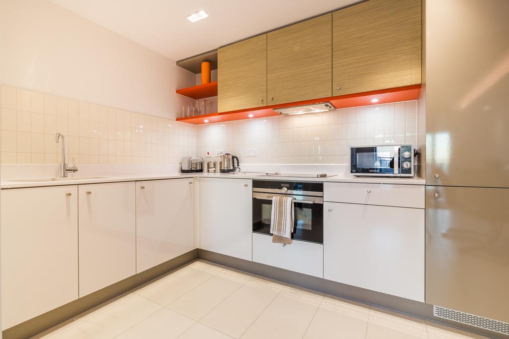Royal Style - 5 Mins Walk To Excel Apartamento Londres
