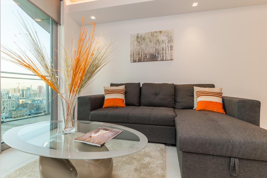 Royal Style - 5 Mins Walk To Excel Londres