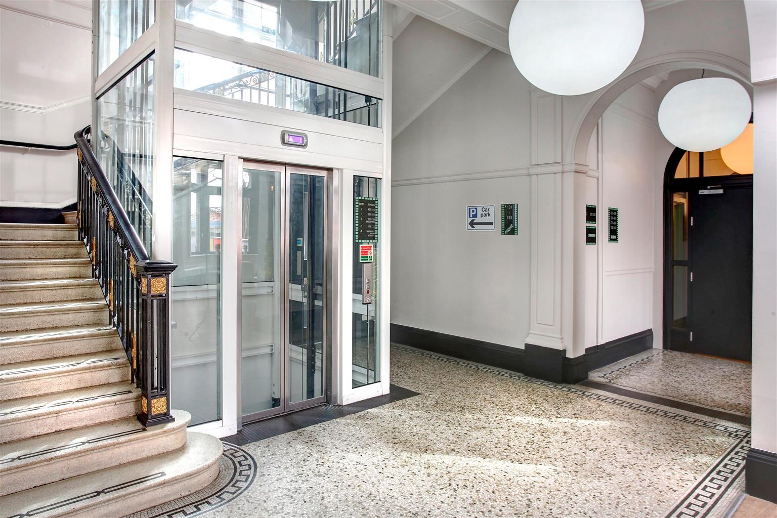 Western Peckham Hotel 3*