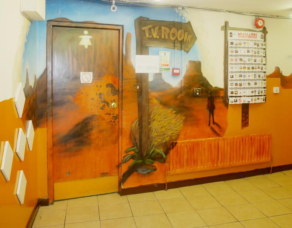 Albergue Kensal Backpackers 2 *
