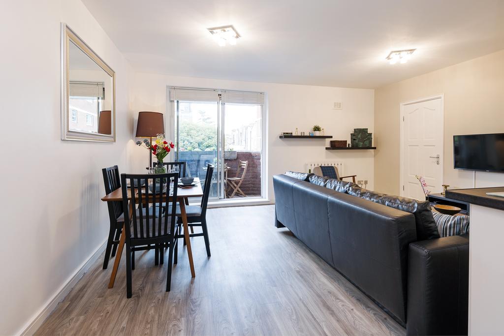 The Cromwell Road Sherborne Court Appartement *
