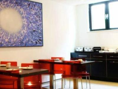 Avni Kensington Hotel 3*