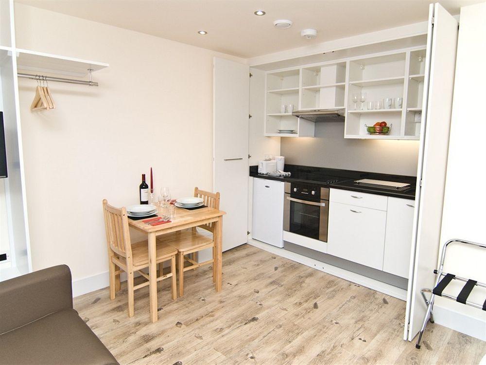 Finsbury Serviced Apartahotel 4*