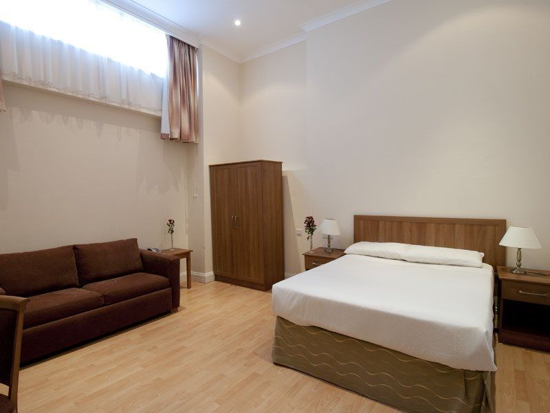 Royal Eagle Hotel