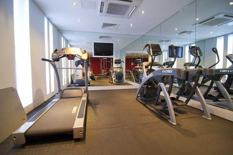 Park International Hotel 4*