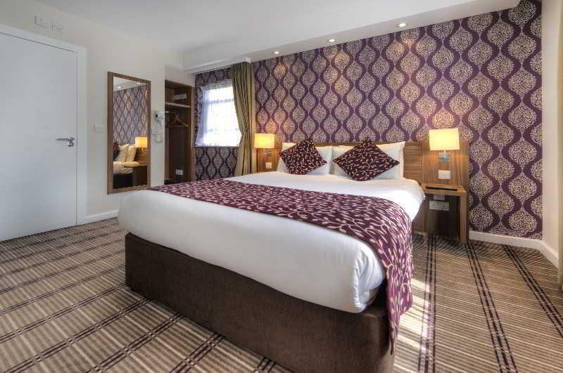 Avni Kensington Hotel 3*