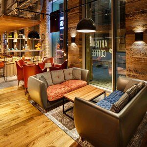 Ibis Canning Town Hotel 3*