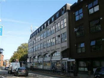 Albergue Kensal Backpackers