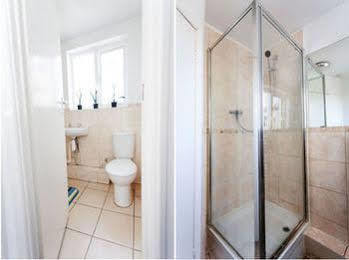 Camden Bed and breakfast 3*