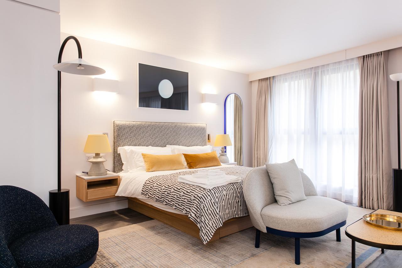 Rockwell East-tower Bridge Hotel 4*