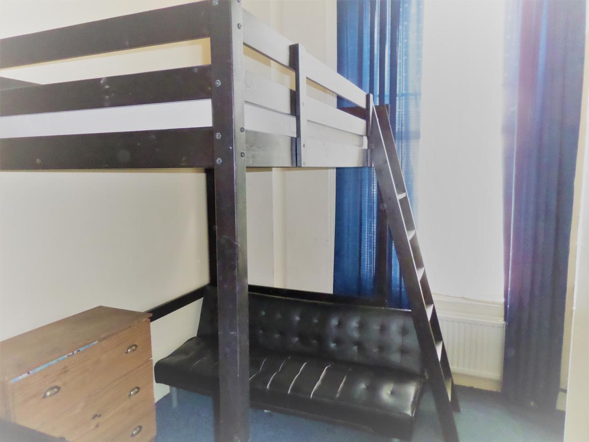 Regents Court *