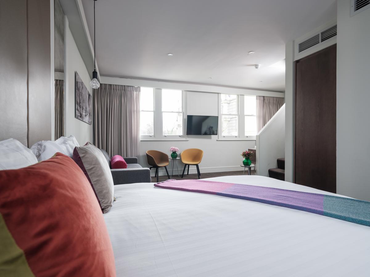 Signature Townhouse Hyde Park 4*