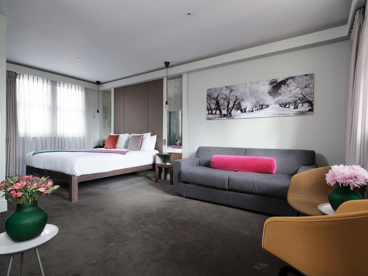 Signature Townhouse Hyde Park 4*