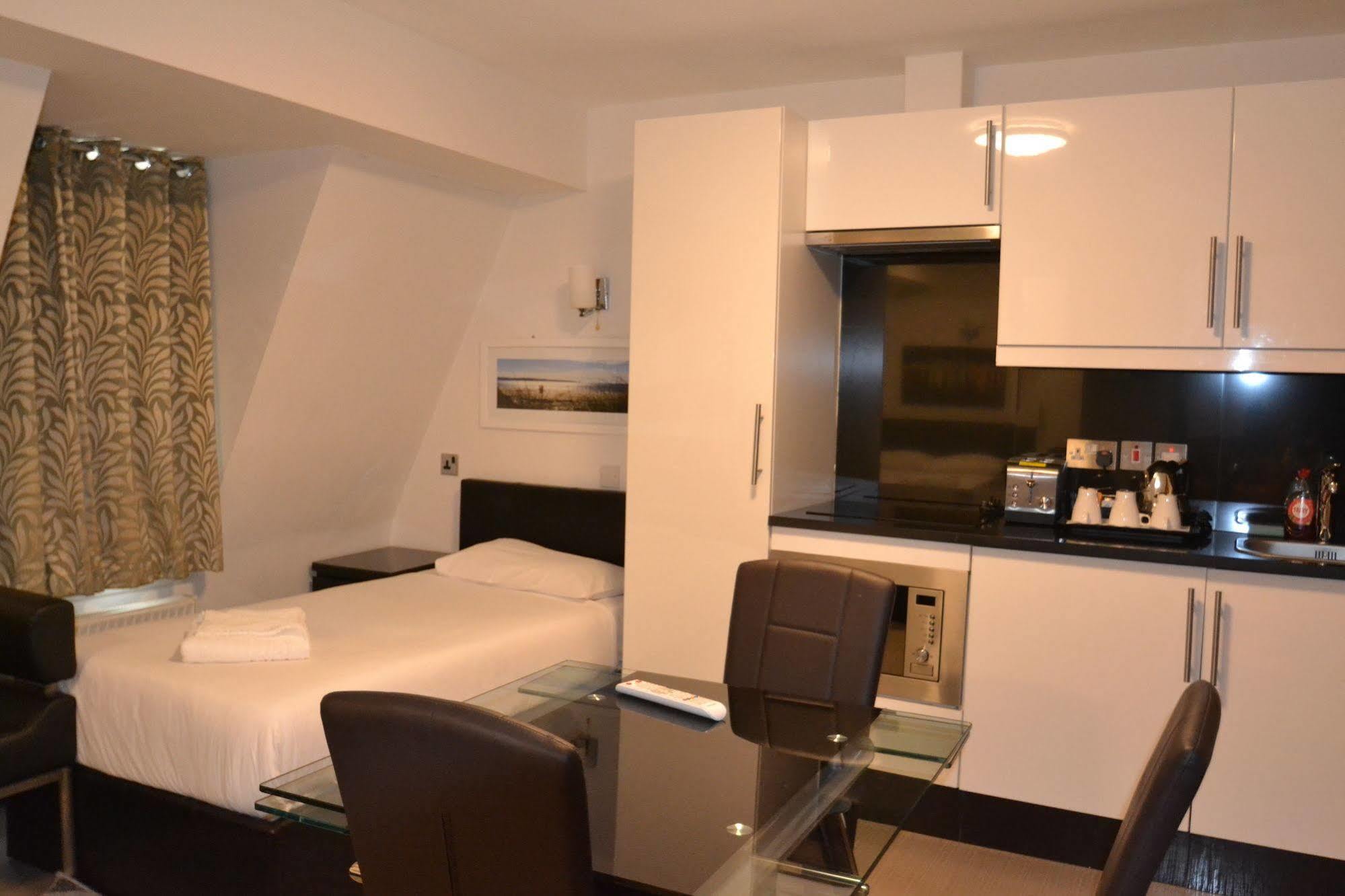 Paddington Apartamento *
