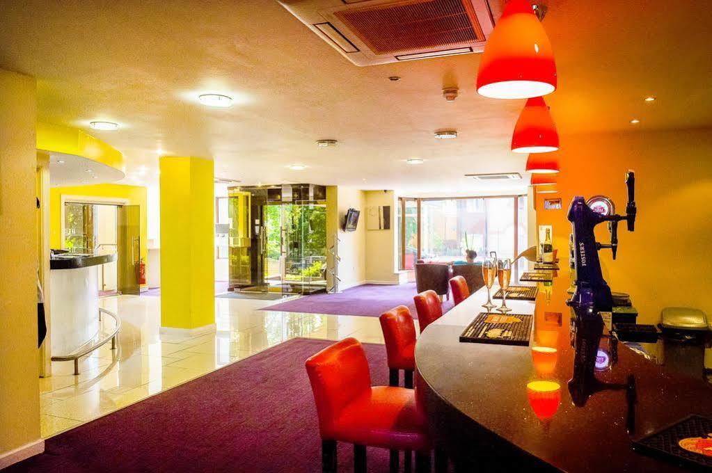 Oyo Luton Hotel 2*
