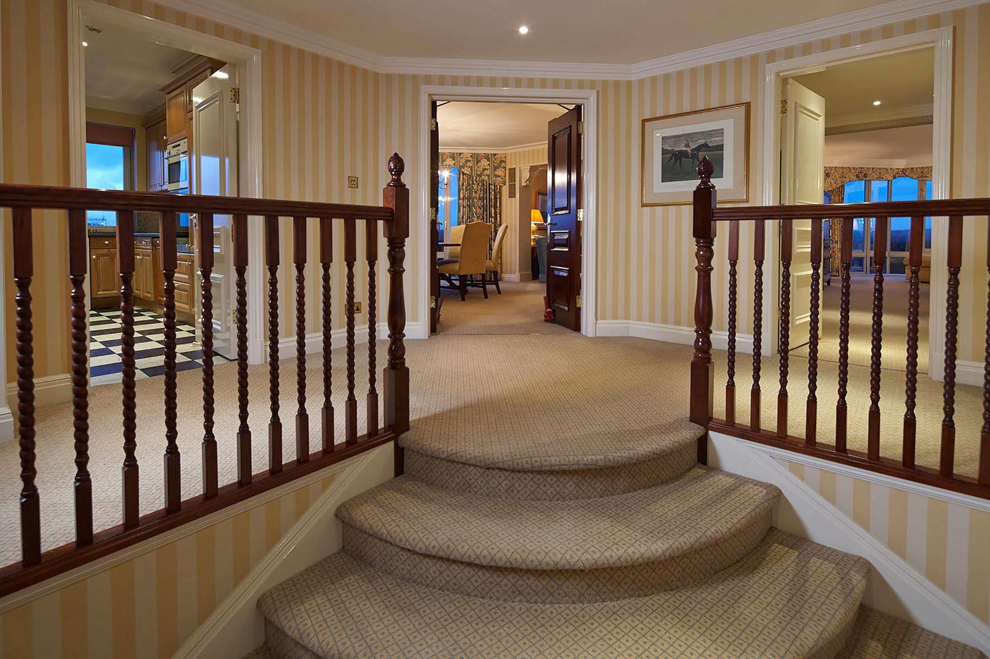 Cheval Thorney Court At Hyde Park Apartahotel 5*