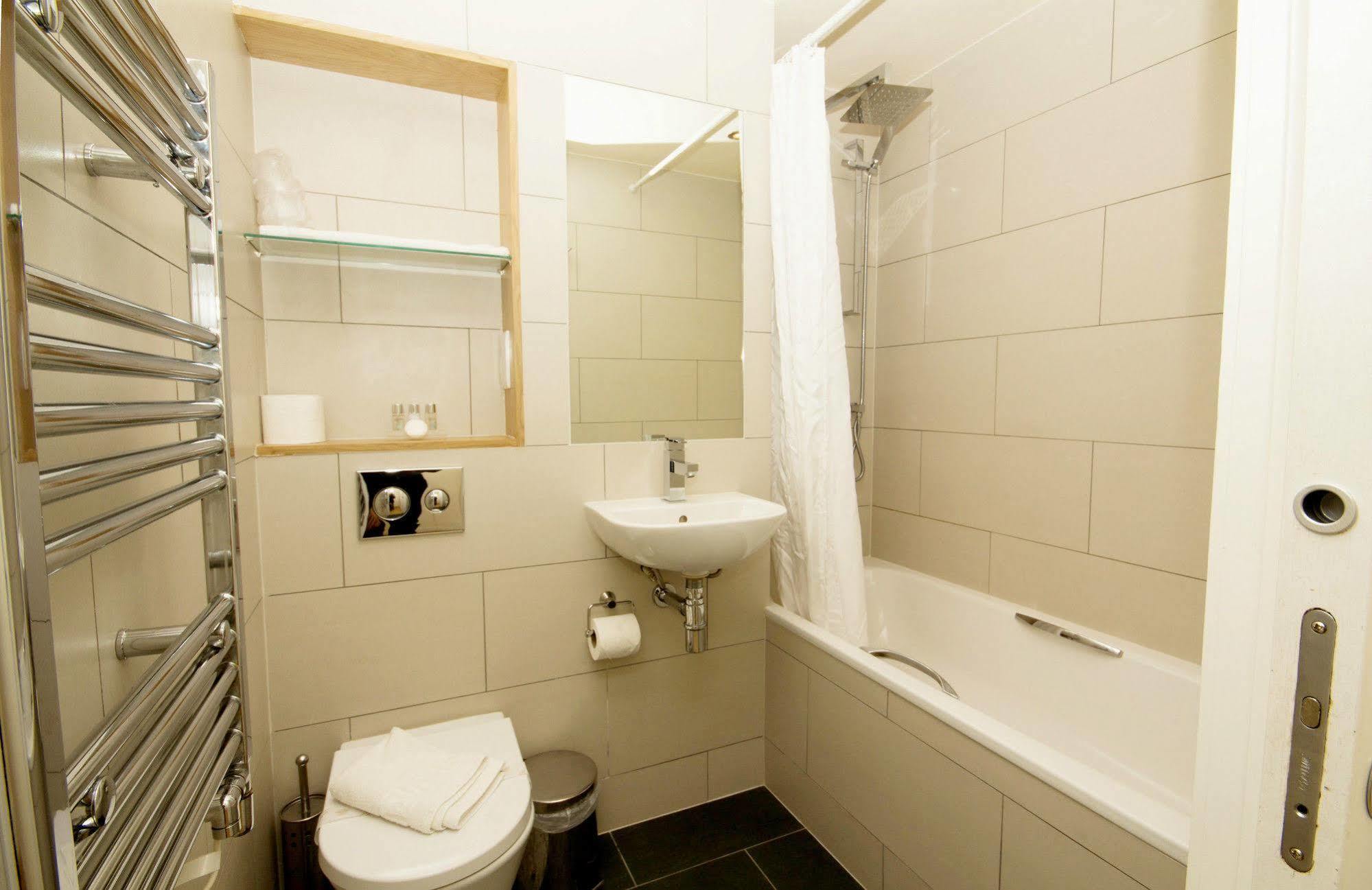 Finsbury Serviced Appart hôtel 4*