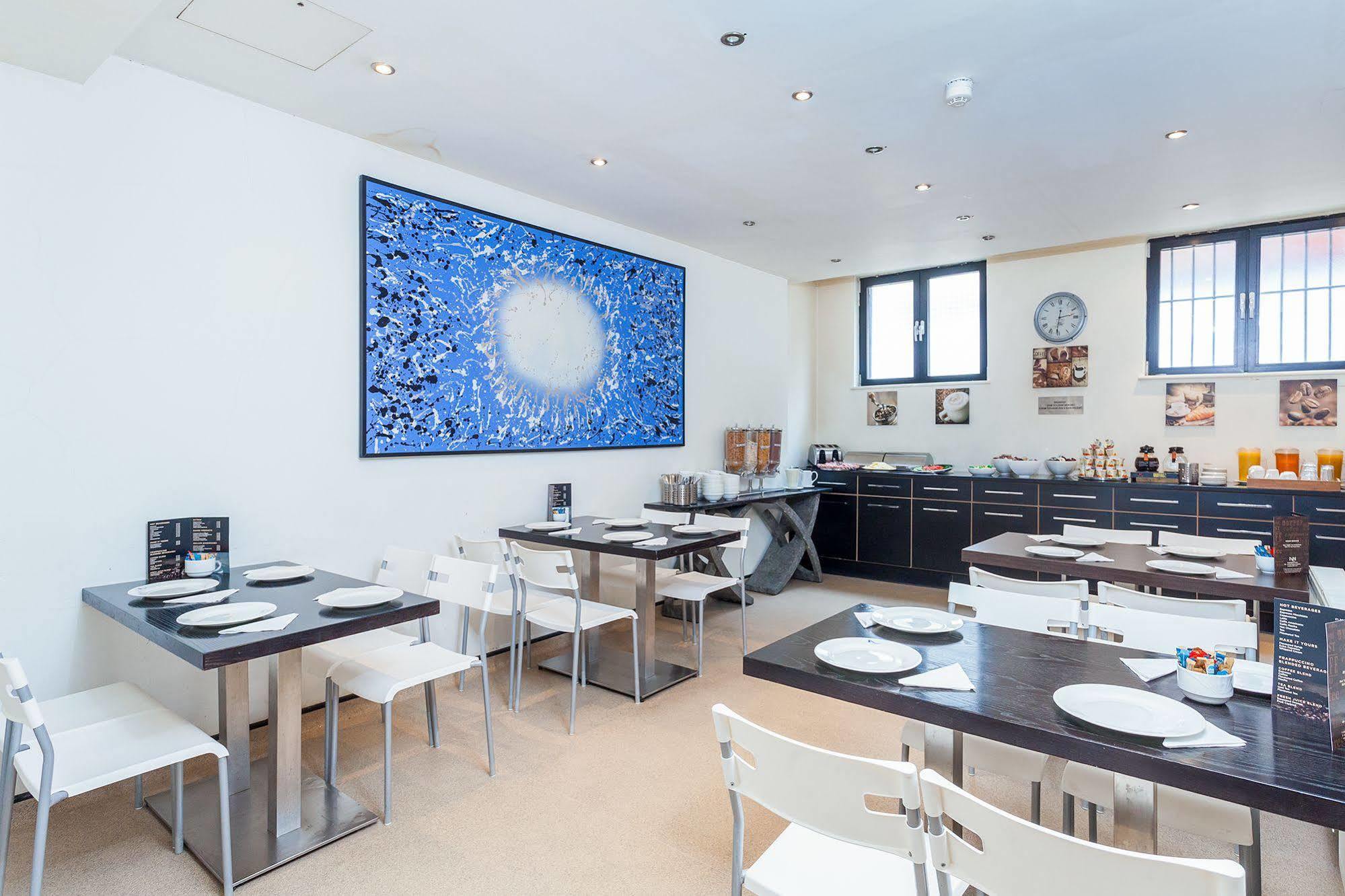 Avni Kensington Hotel 3*