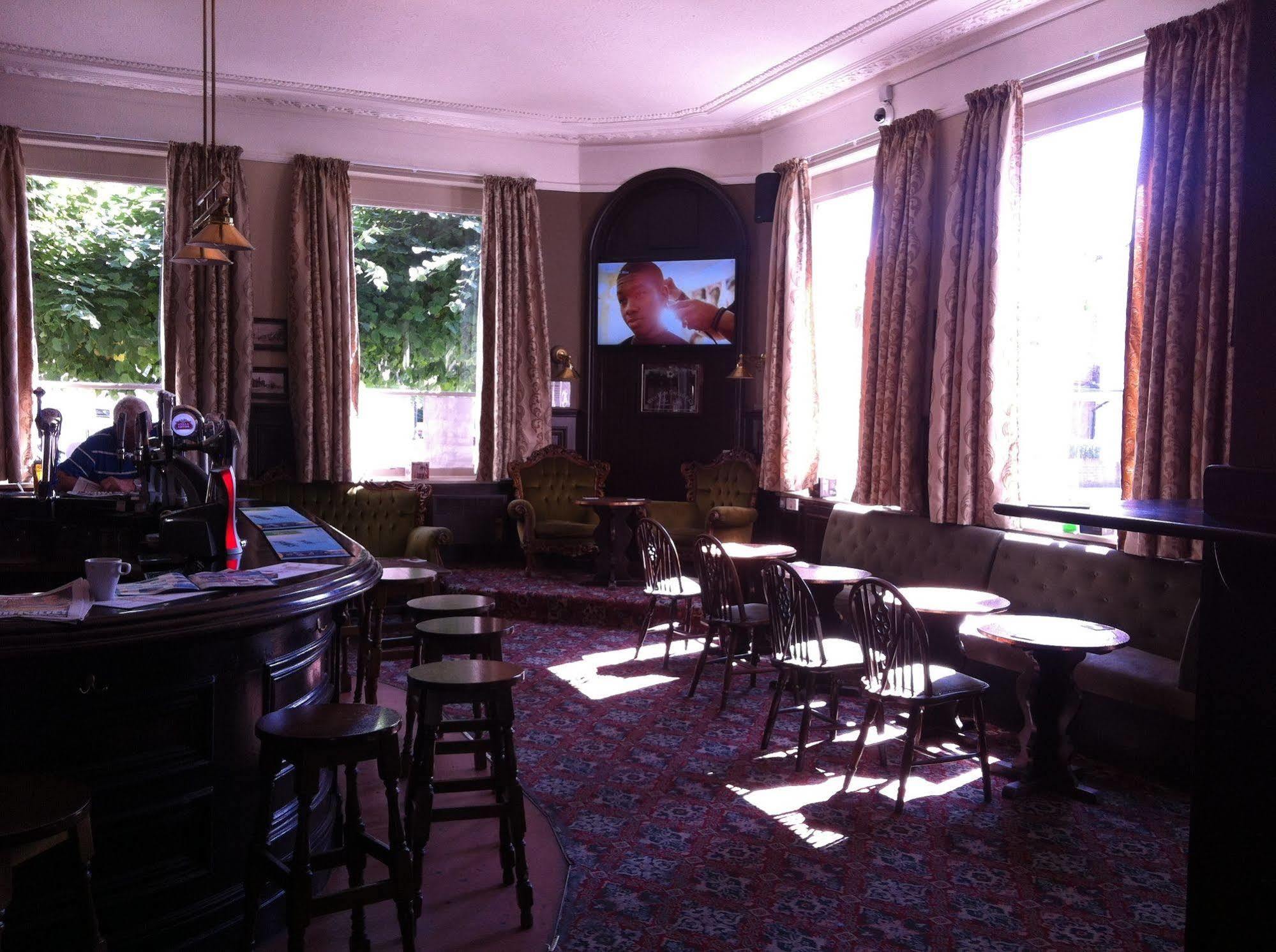 Forest Gate - Free Parking Limited Spaces Estalagem Londres