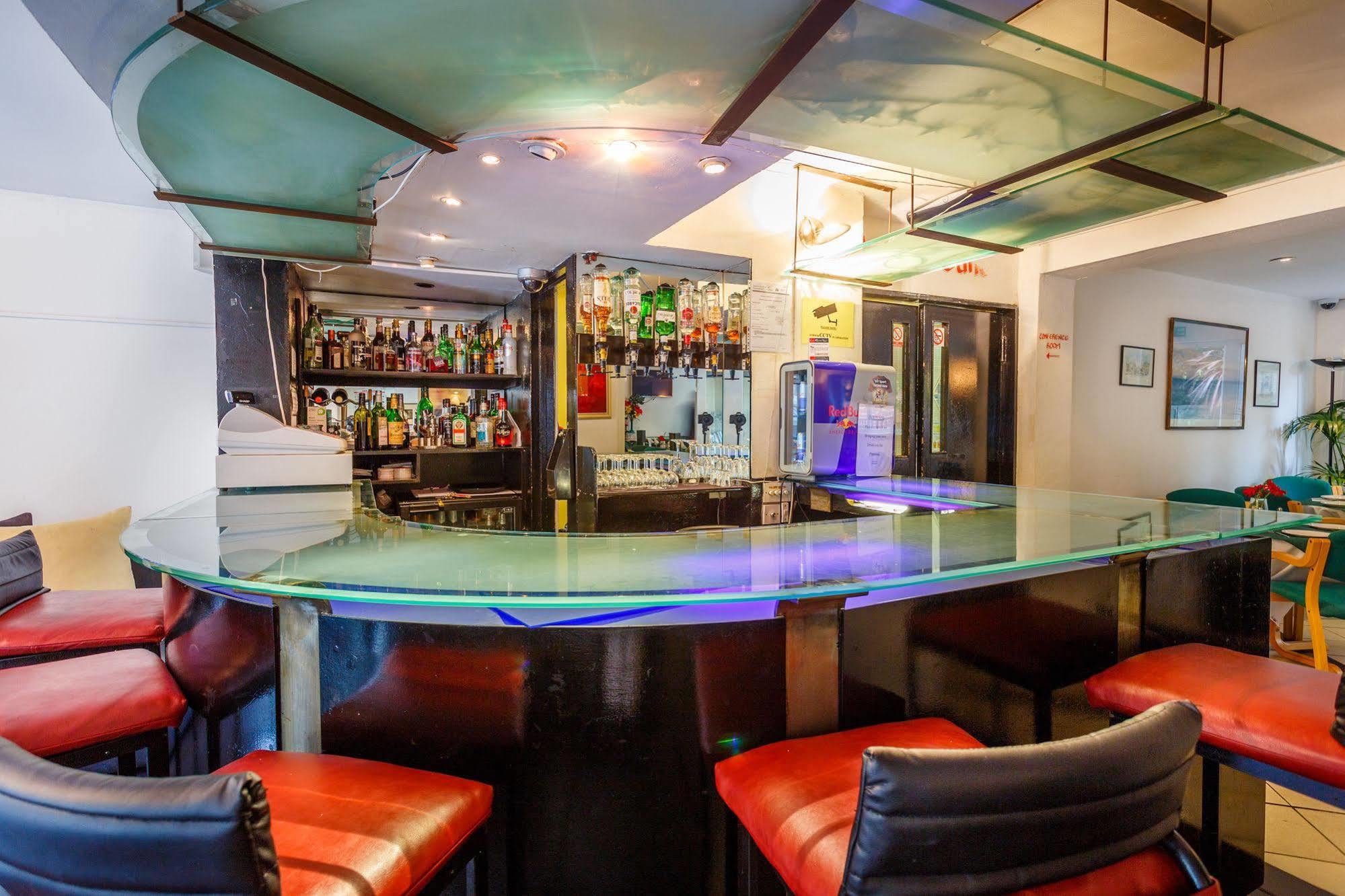 La Reserve Hotel