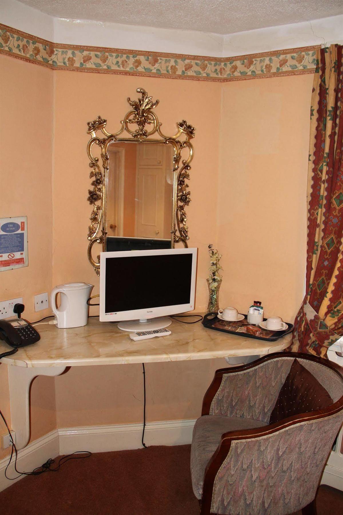 Maranton House Kensington 3* Londen