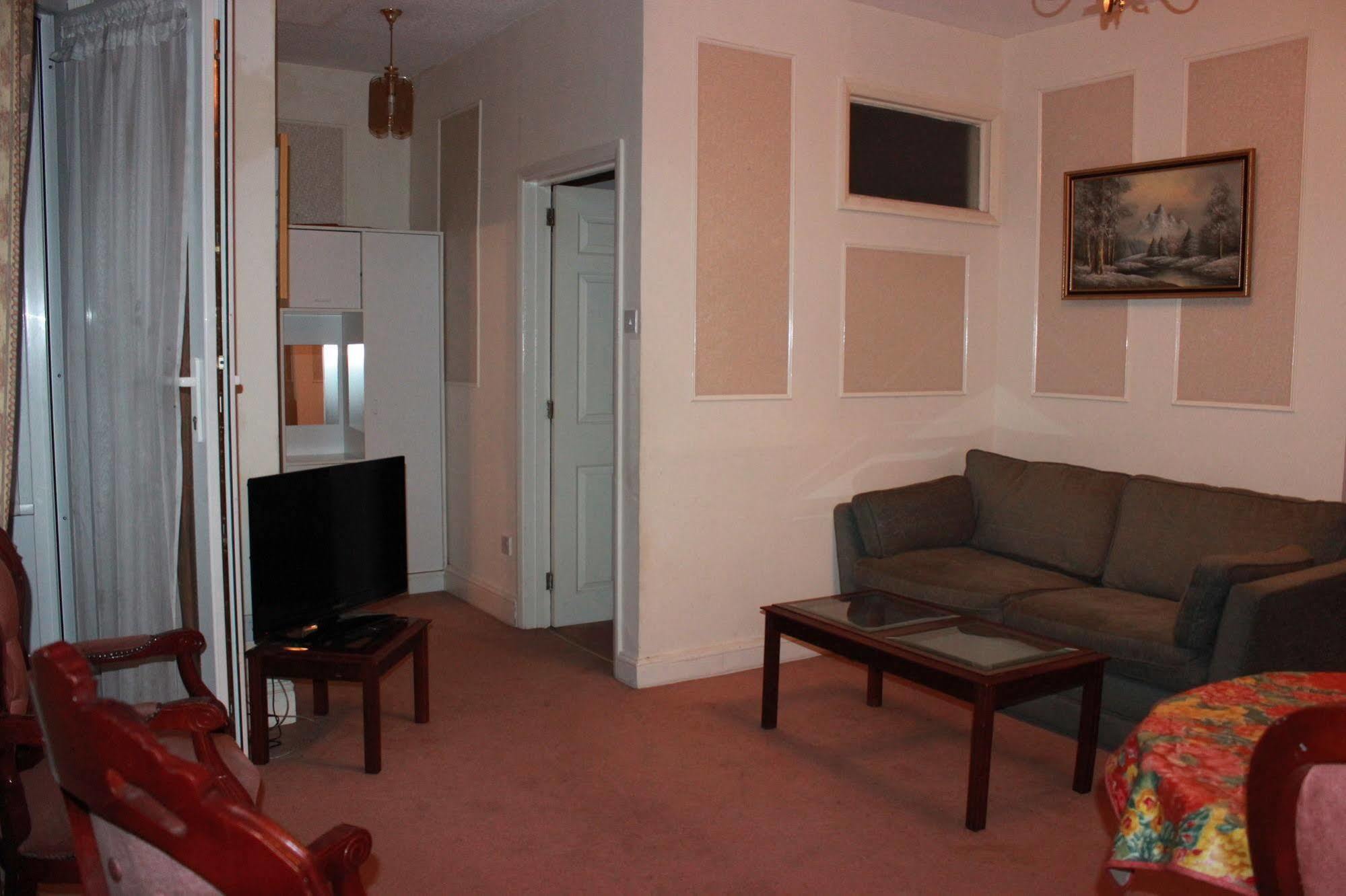 Kensingtoncourt Aparthotel 3*