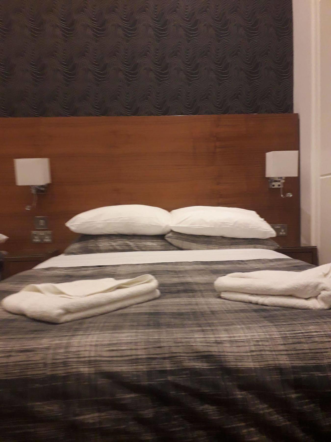 Lih Hotel 2*