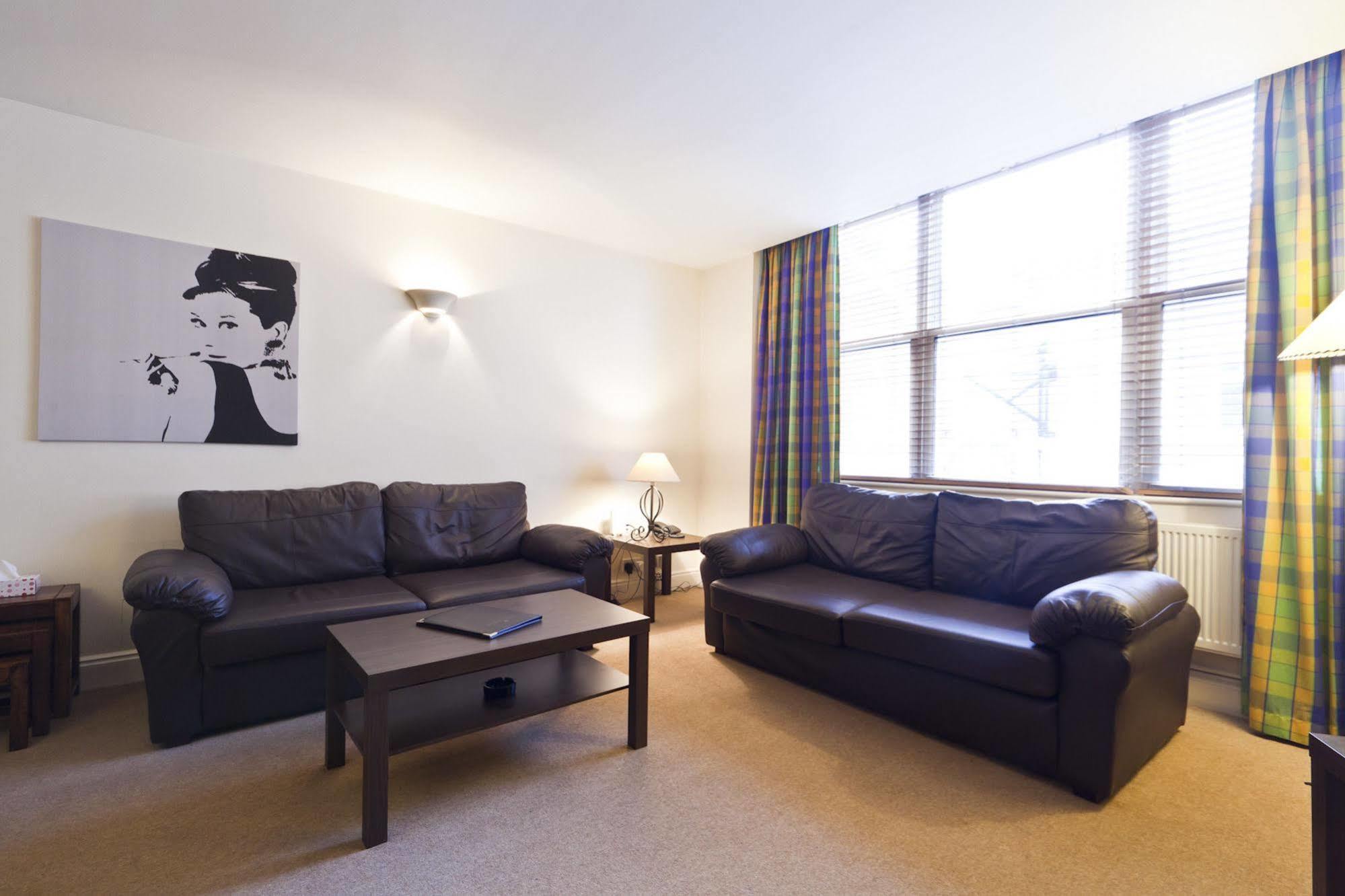 Park Lane Apartahotel 4*