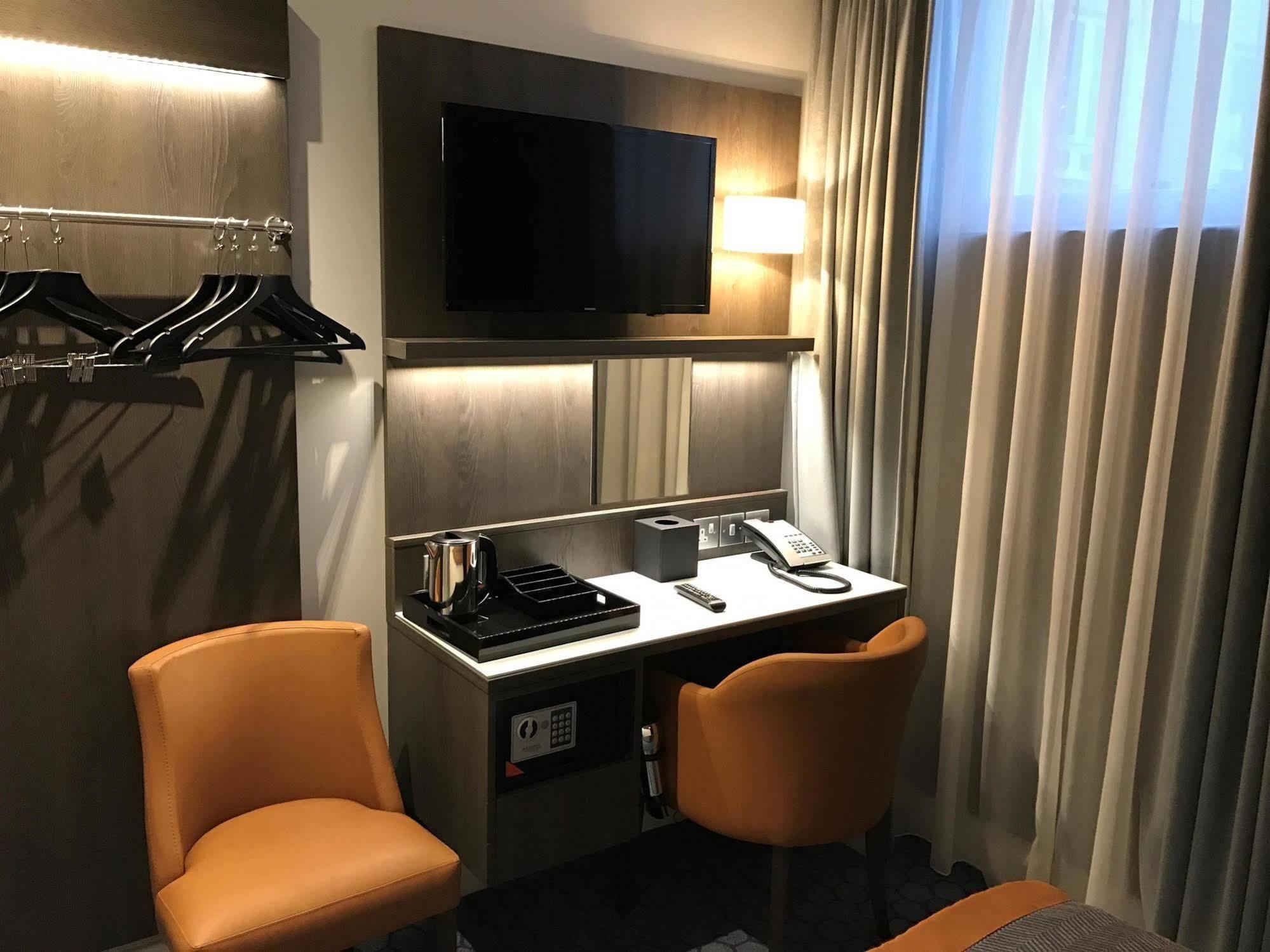 Hotel Western Vauxhall 4*