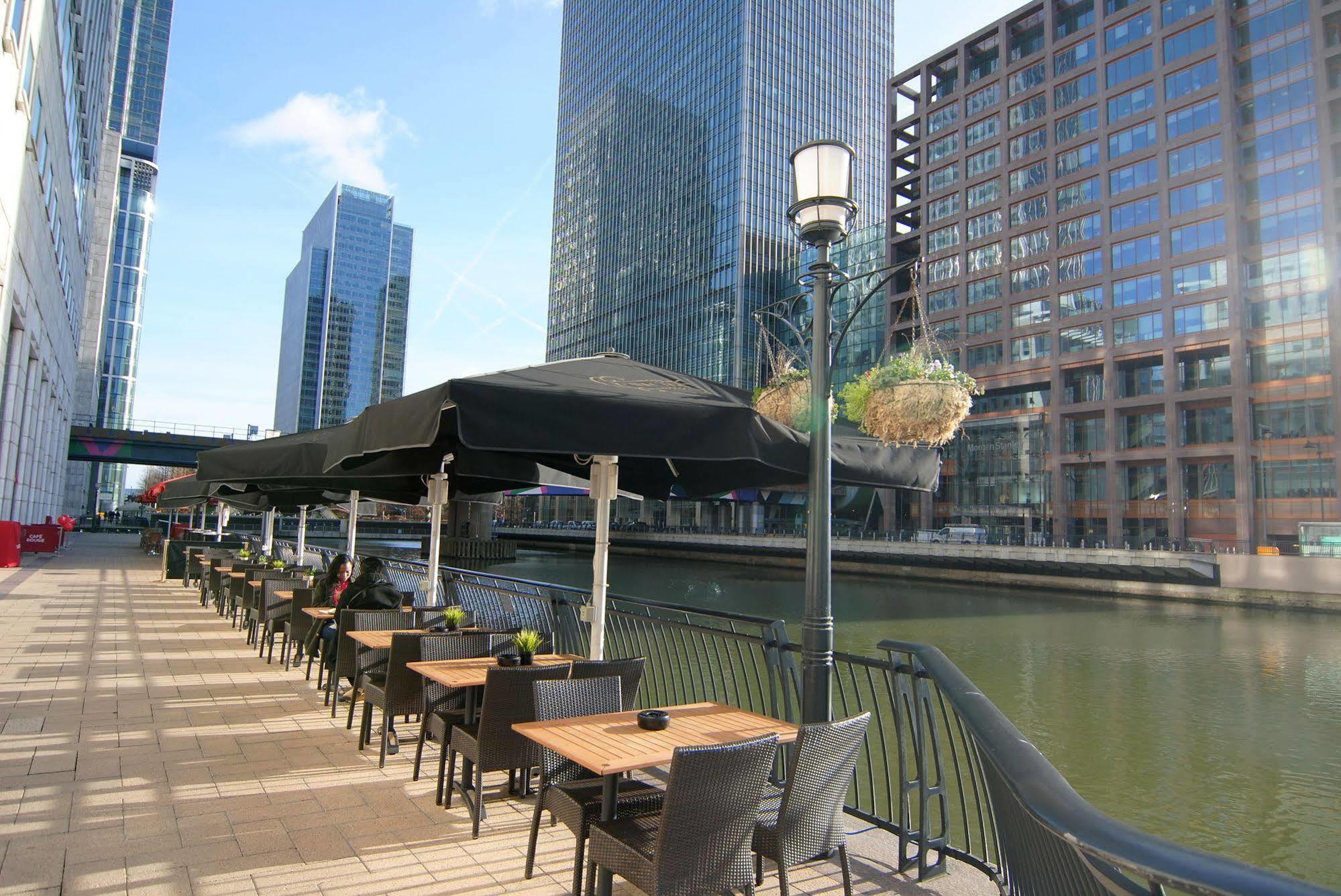 Canary Wharf - Corporate Riverside * Londres
