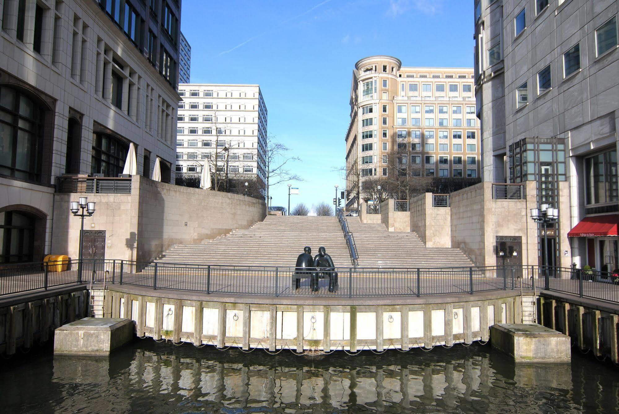 Canary Wharf - Corporate Riverside