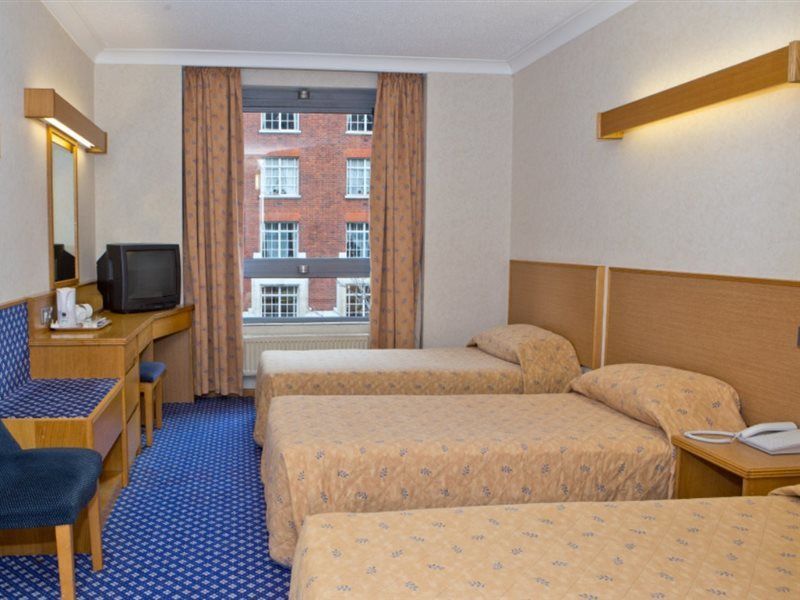 Royal National And Sister Roulette Hotel Londres