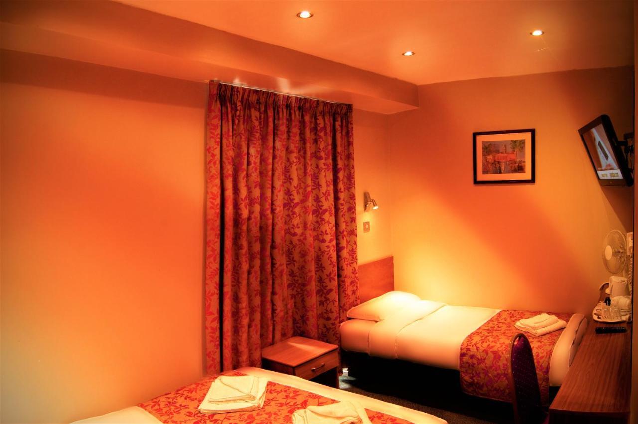 Westbury Hotel