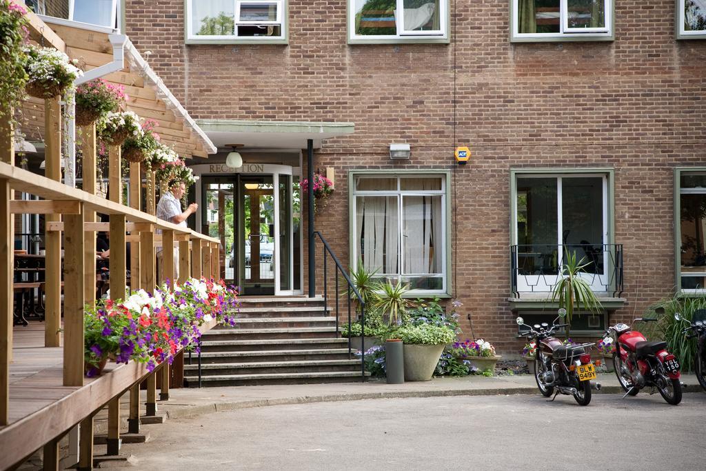 Palmers Hillspring At Willesden Londres