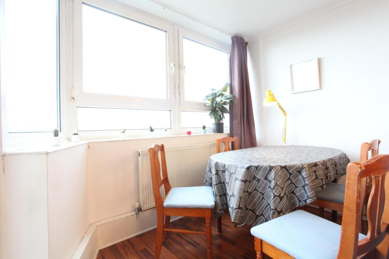 Chelsea Off Kings Road One Bedroom With Balcony Appartement